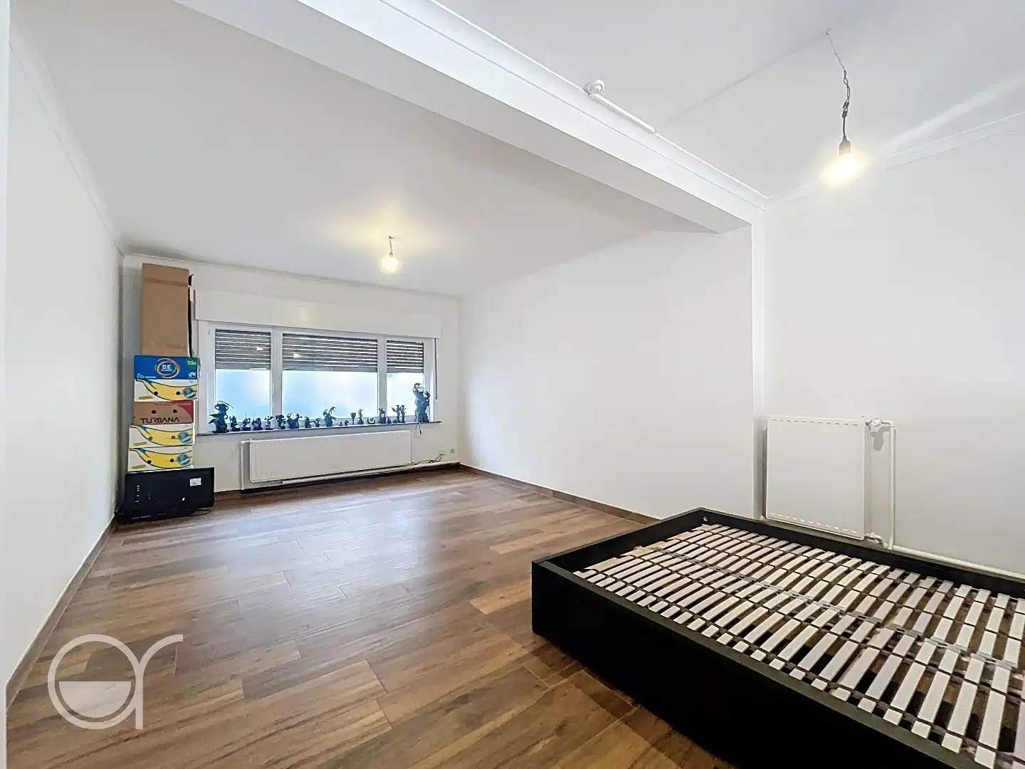 Ruim gelijkvloers appartement met grote binnenkoer in rustige omgeving te Nevele foto 3