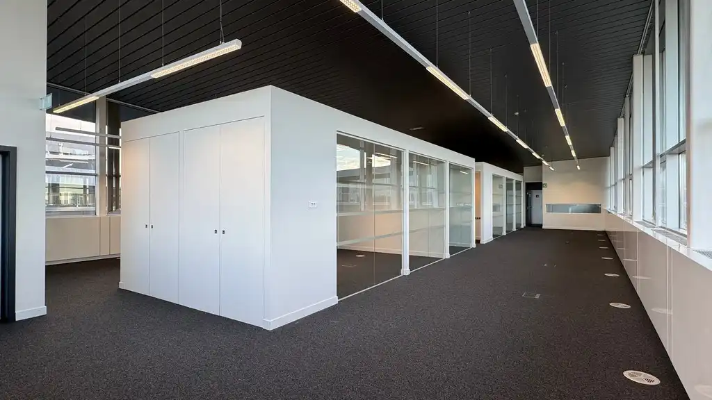 Standalone kantoorgebouw te koop langs R4 in Merelbeke-Melle foto 19