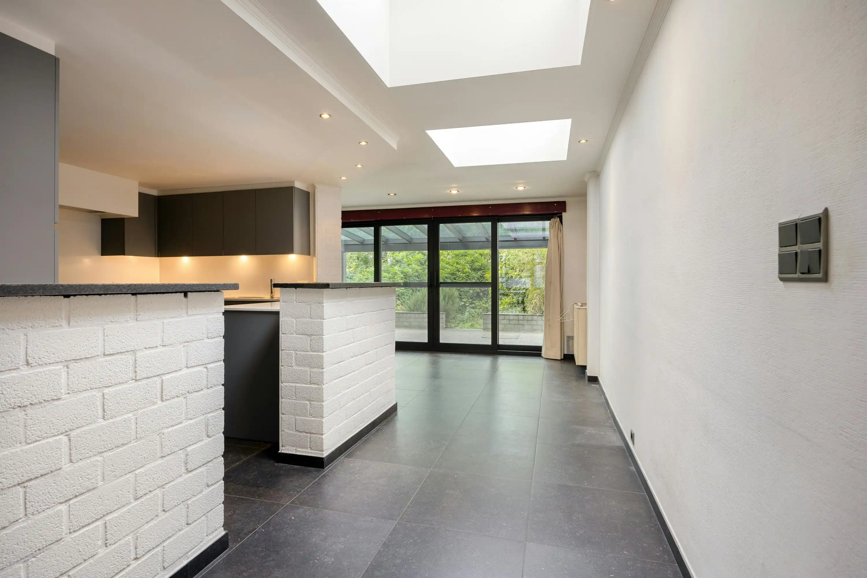 Huis met 4 kamers en tuin te koop vlakbij het Rivierenhof!  foto 7