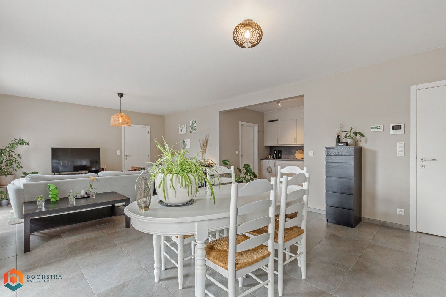 Mooi Glv-appartement met 1 slaapkamer en ondergrondse staanplaats foto 9