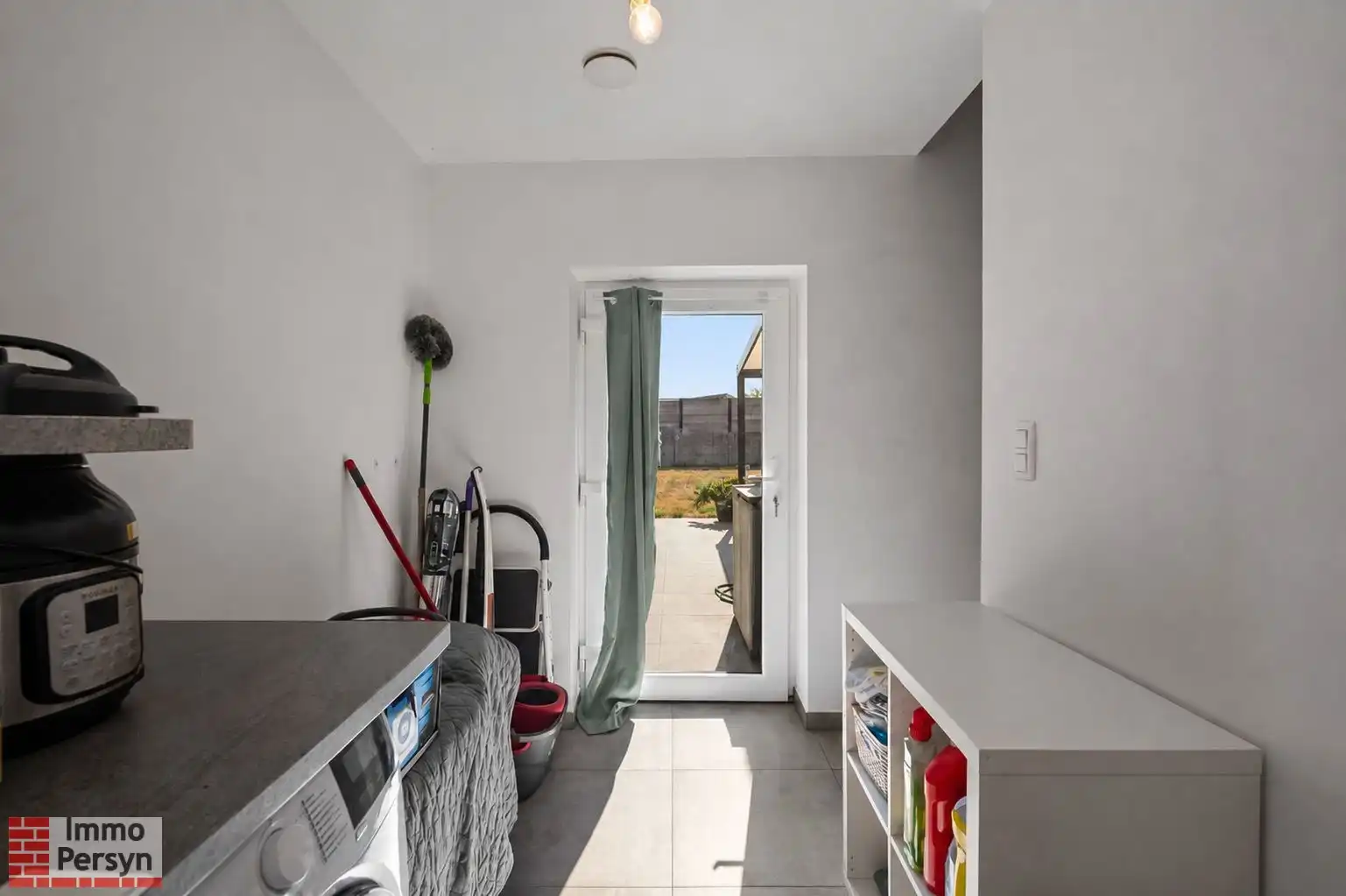 Energiezuinige recente gezinswoning  met 3 slaapkamers, garage en tuin te Leopoldsburg foto 7