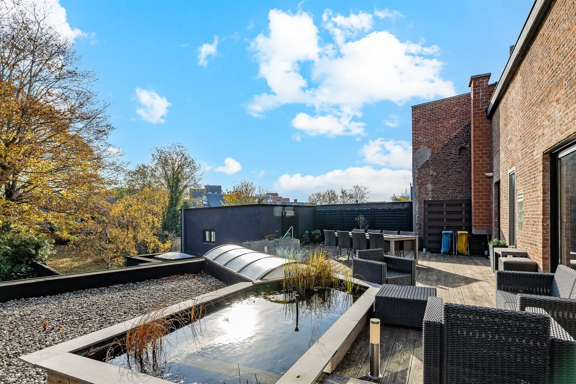 Prachtig winkelpand met duplex op groot perceel foto 26