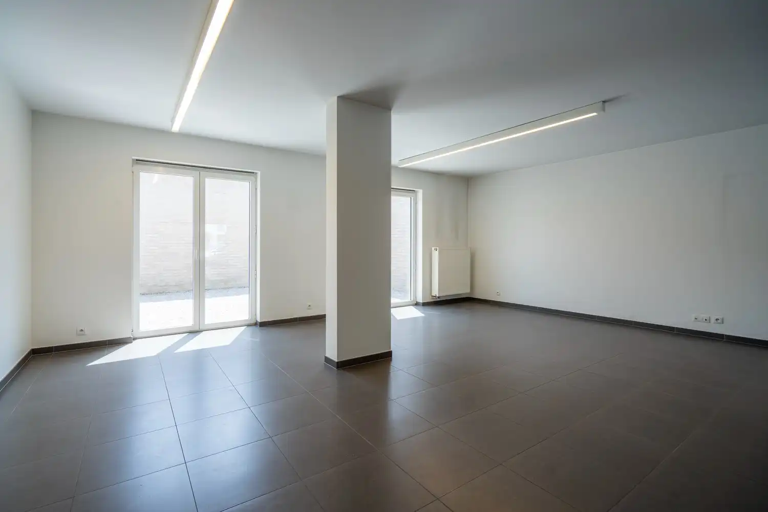 VEELZIJDIGE HANDELSRUIMTE foto 8