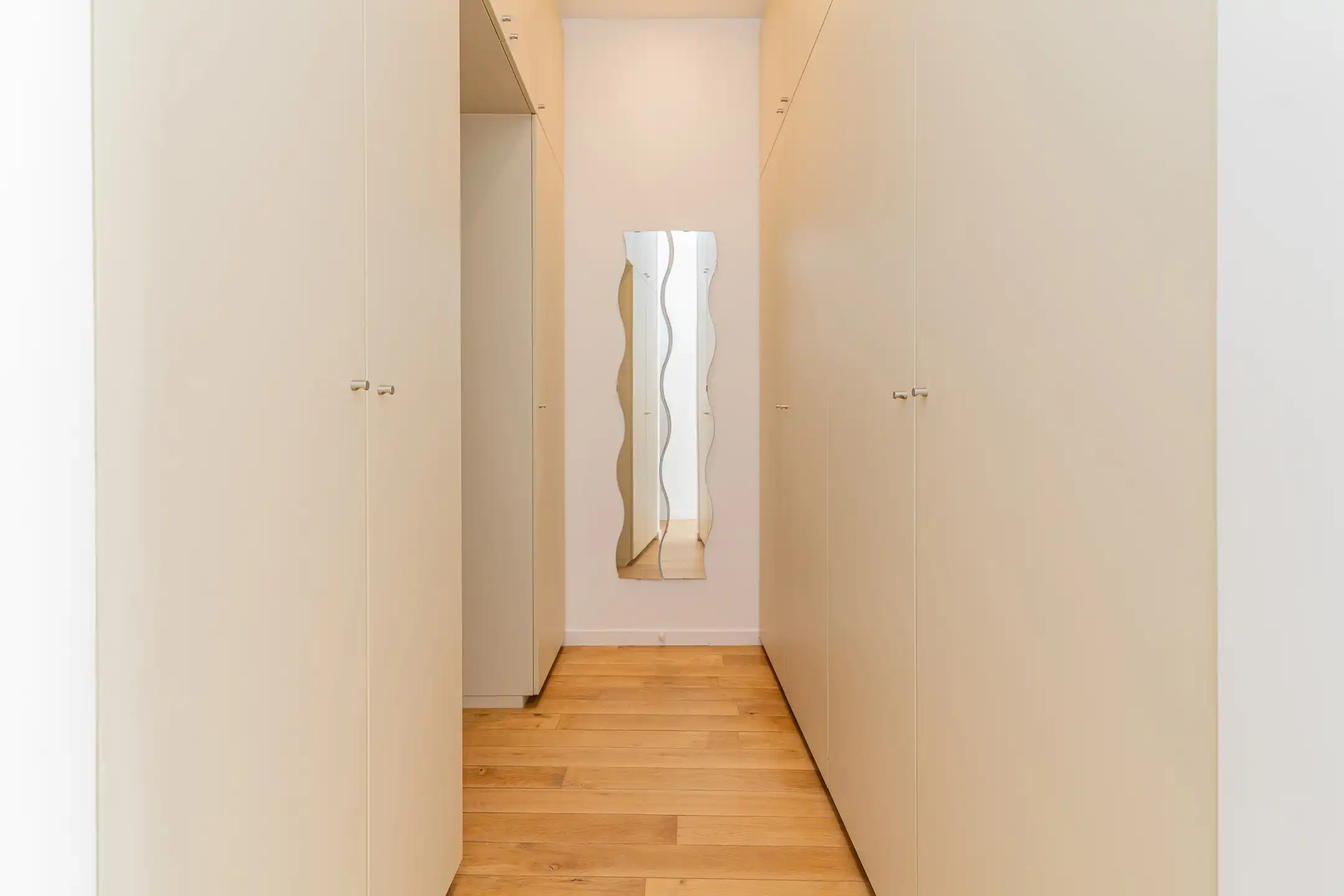 ANTWERP - Tweeslaapkamer appartement nabij de Vogelmarkt foto 7