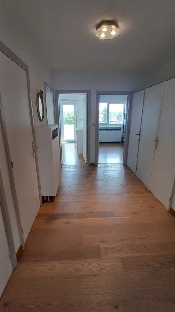 Ruim en zonnig appartement met 2 slaapkamers foto 10