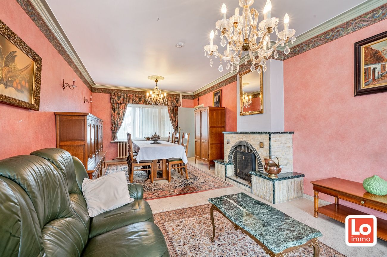 Leuke open te renoveren woning met garage op een mooi perceel en gelegen op een goed bereikbare locatie tussen Lochristi en Oostakker. foto 4