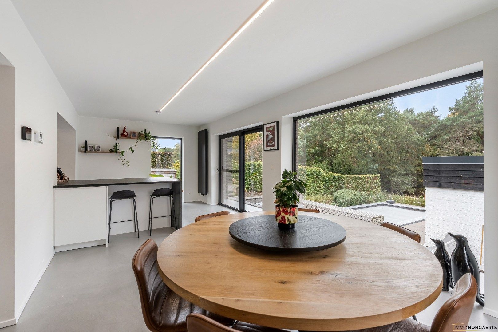 Ruime woning met 4 slaapkamers foto 9