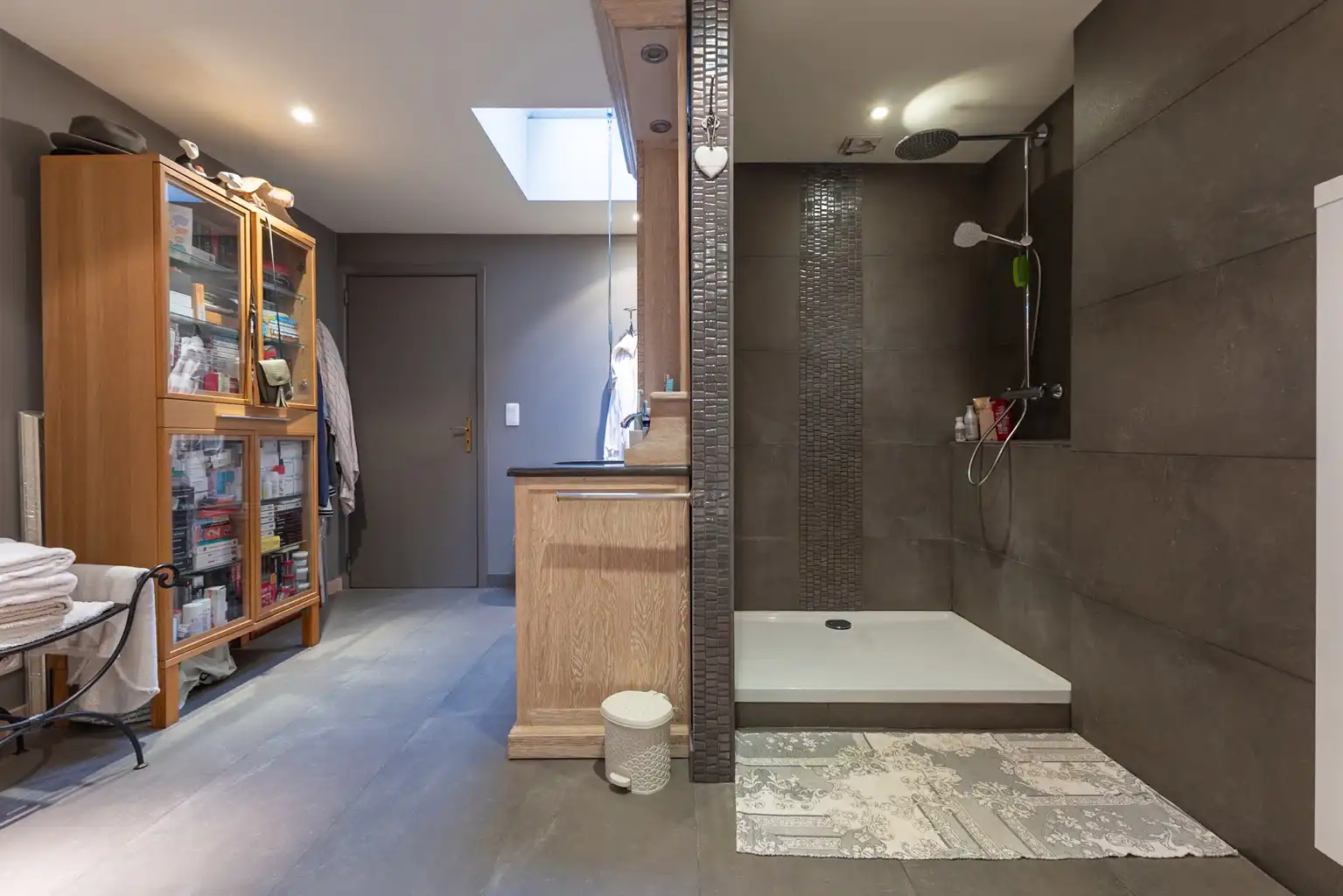 Karaktervolle woning met 4 slpks, garage, bijgebouw en tuin foto 31