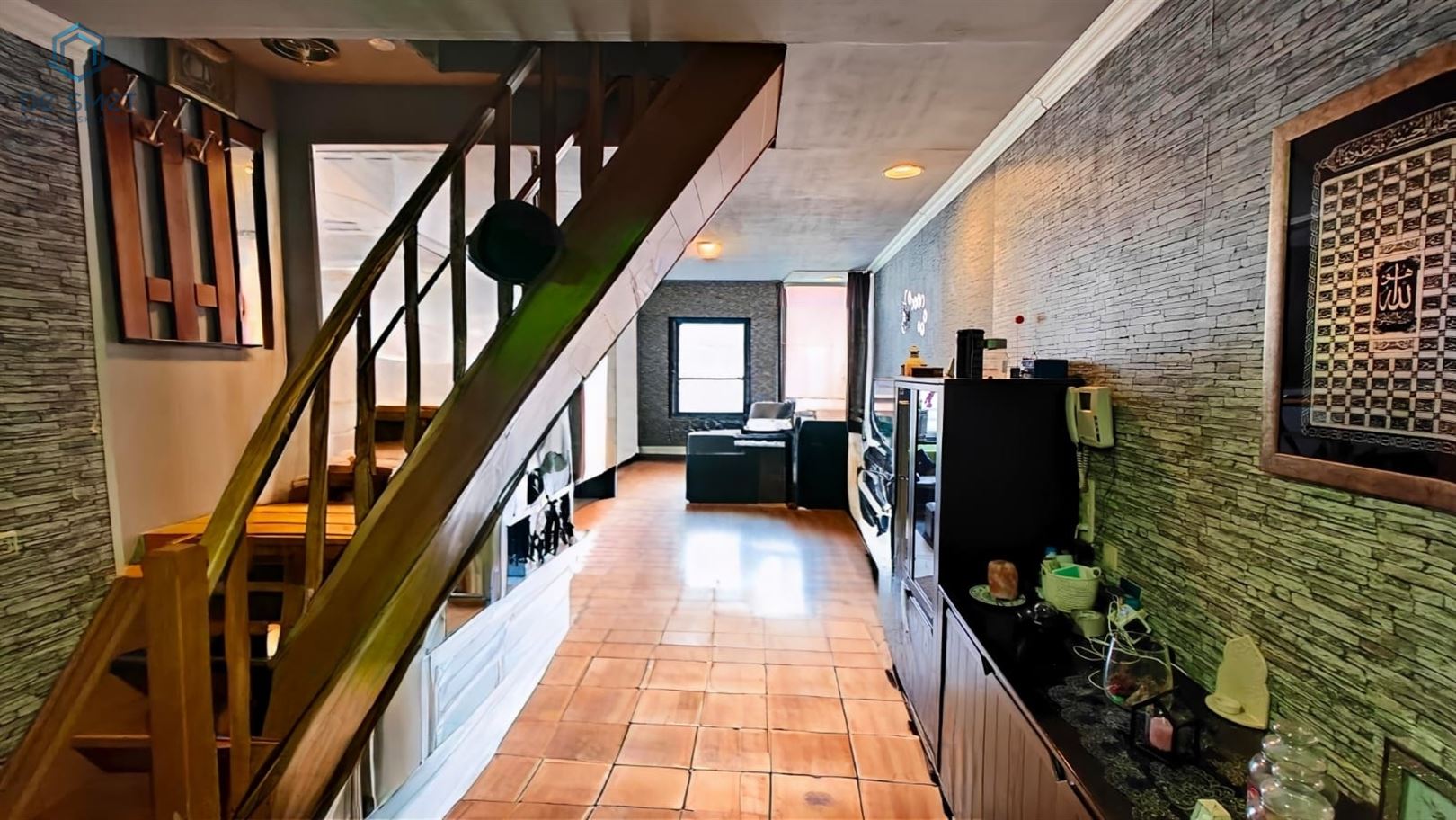 Ruime stadswoning (4 kamers) met potentieel foto 2