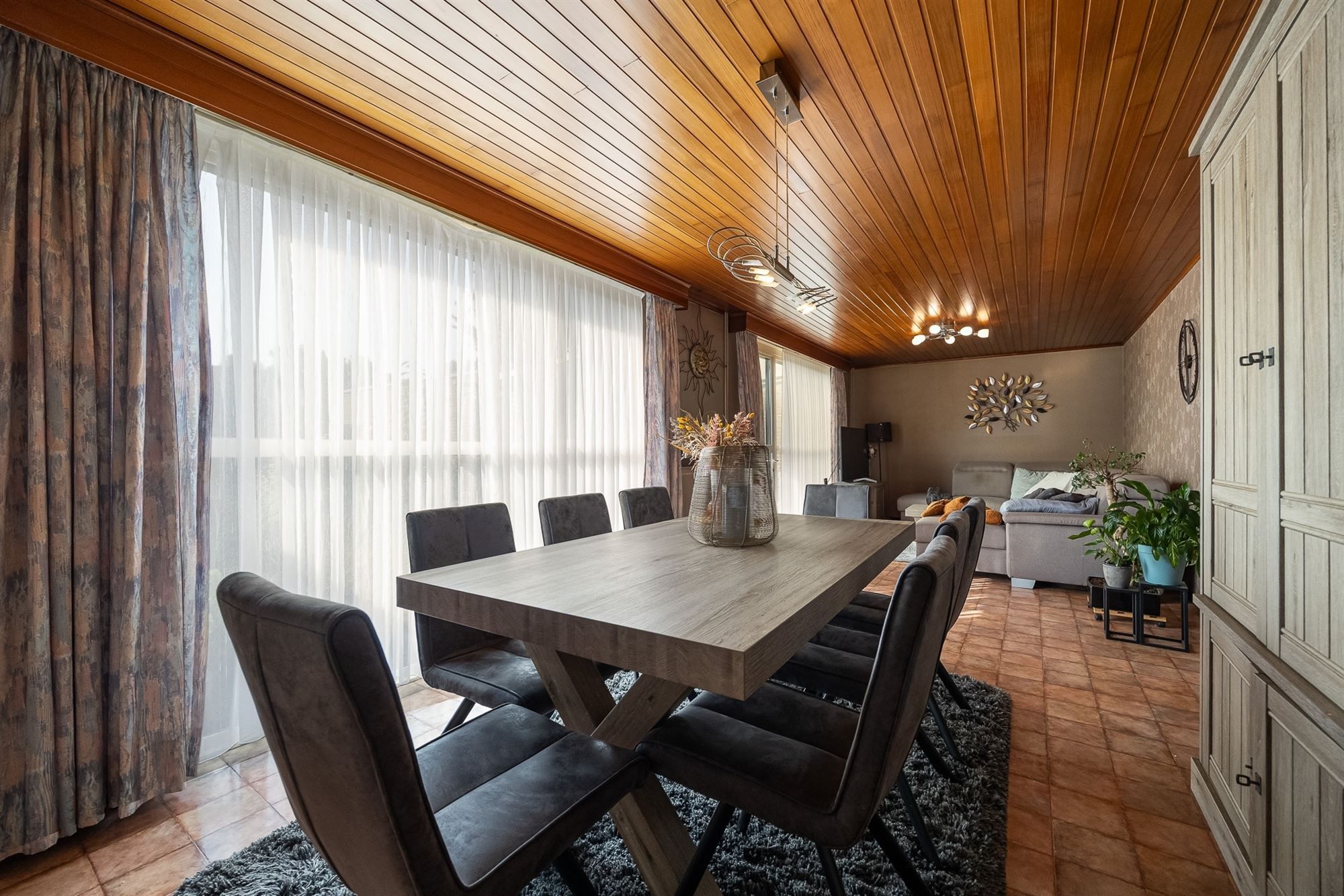 Halfopen gezinswoning met 4 slaapkamers foto 3