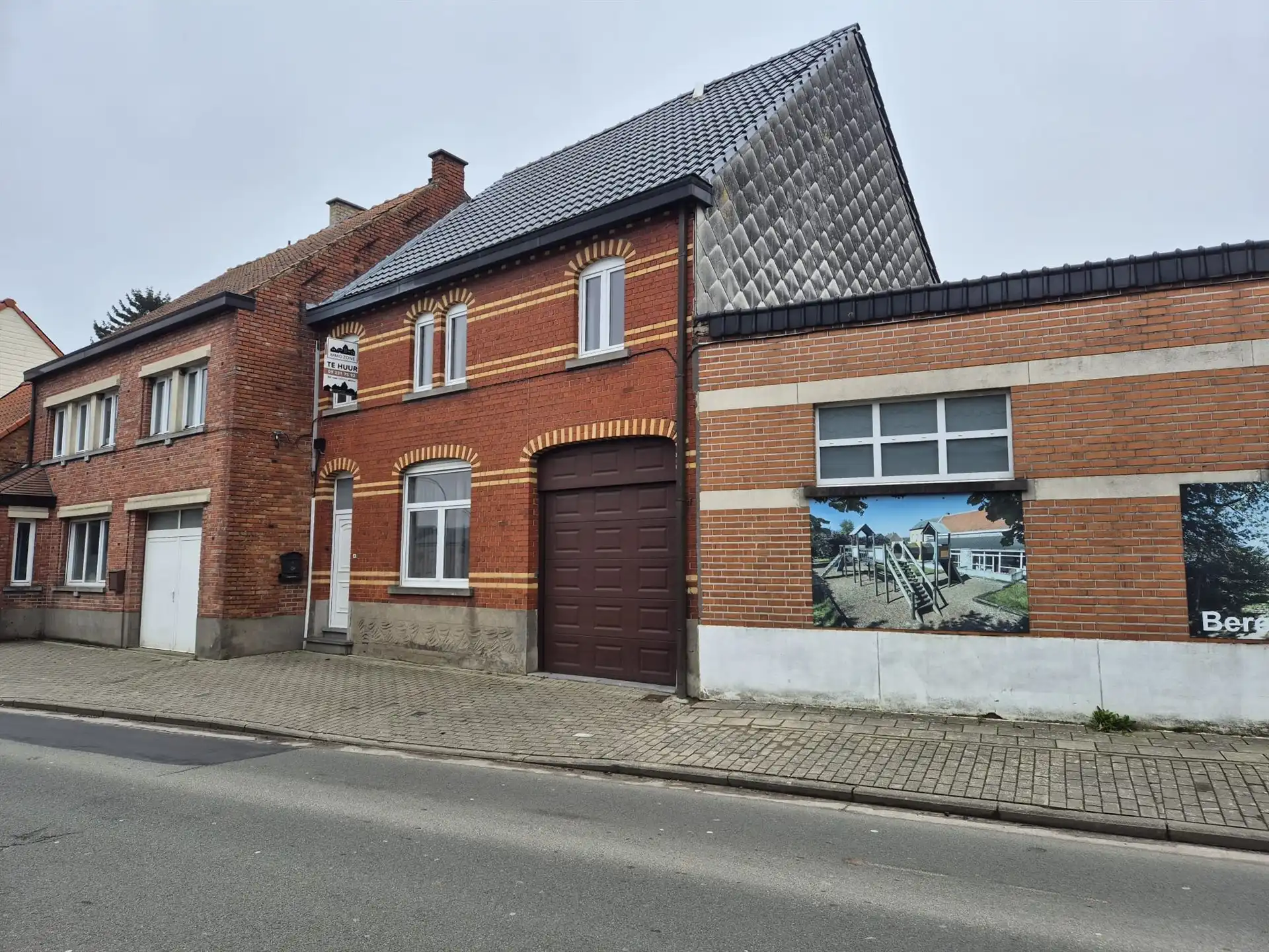 Ruime en instapklare woning met grote tuin en garage. foto 28