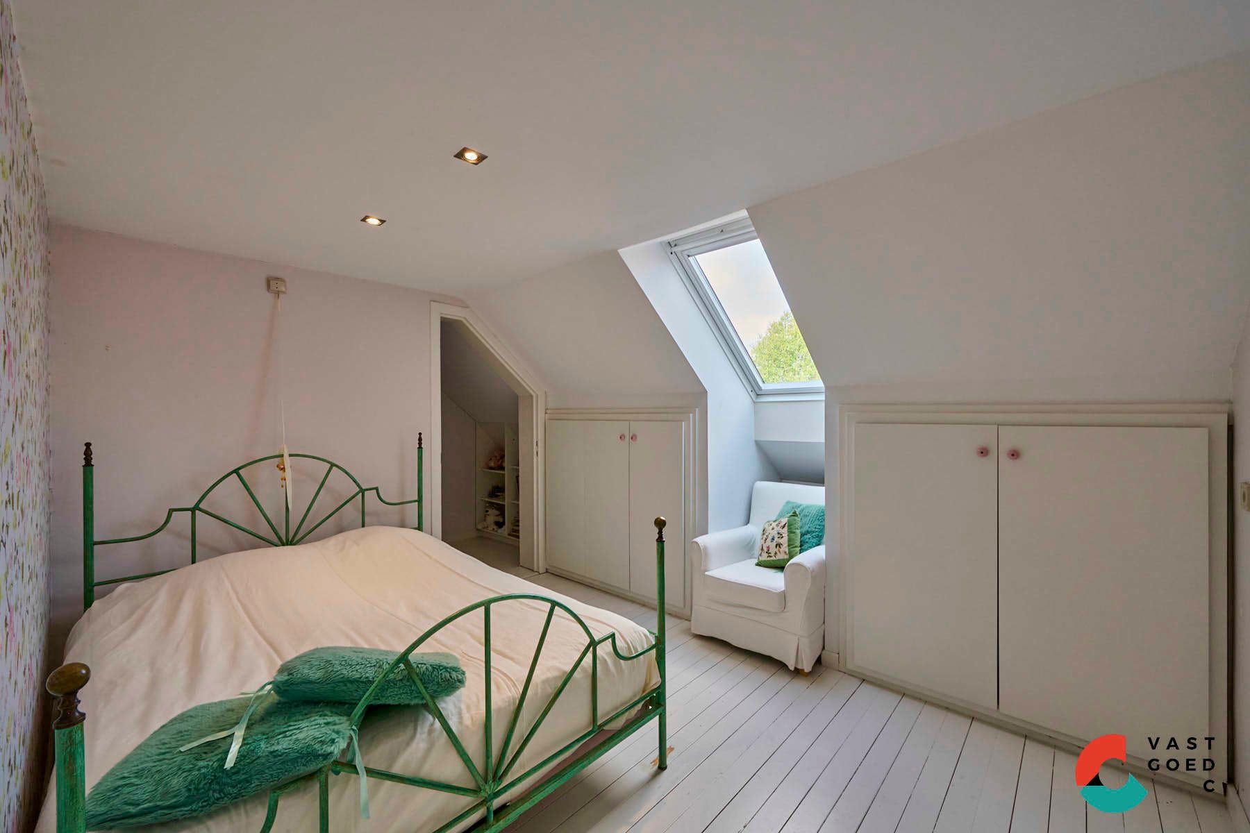 Rustig gelegen karaktervolle hoeve met zicht op de weilanden foto 17