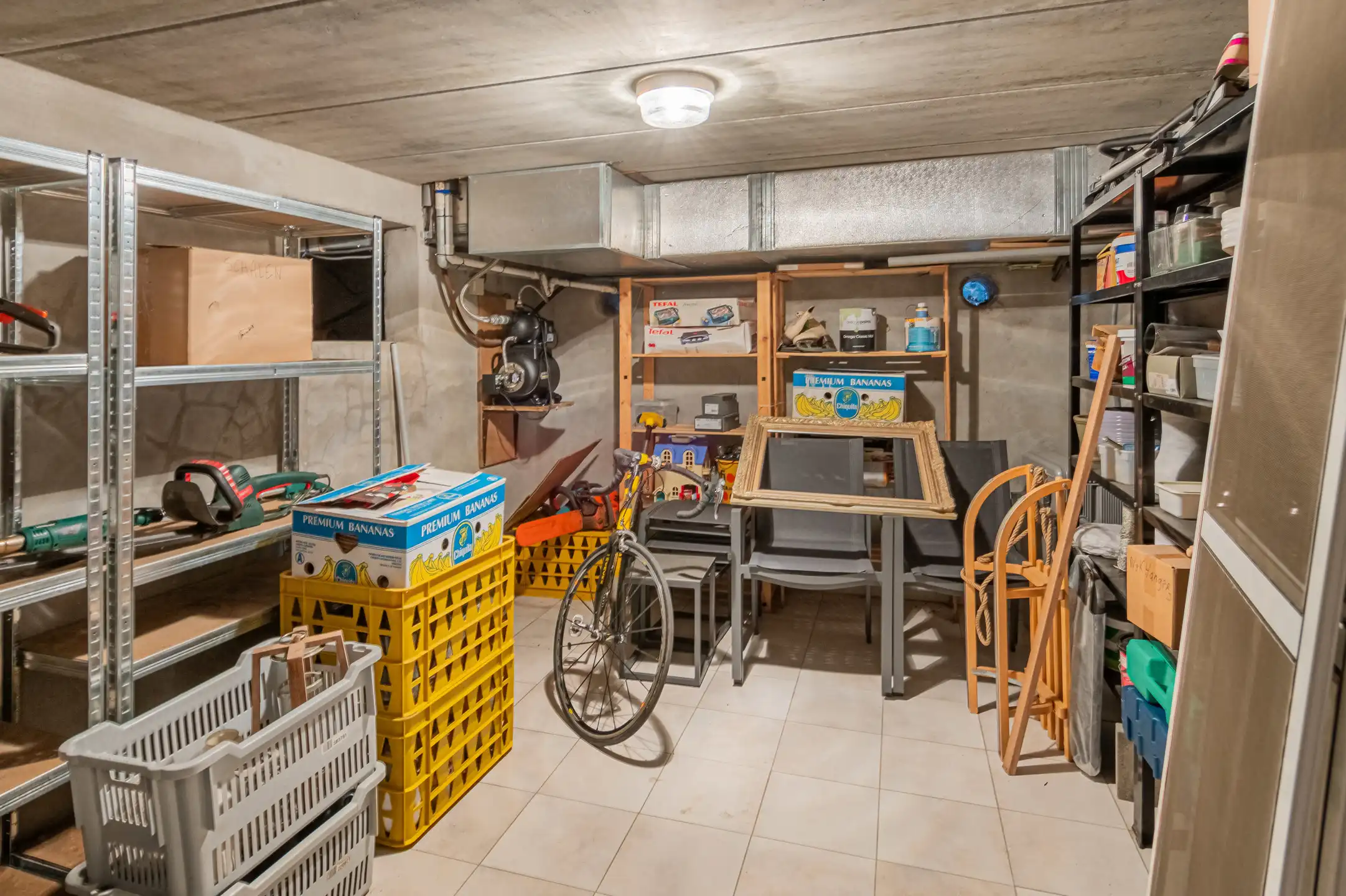 Gezinswoning in landelijke stijl in doodlopende straat foto 21