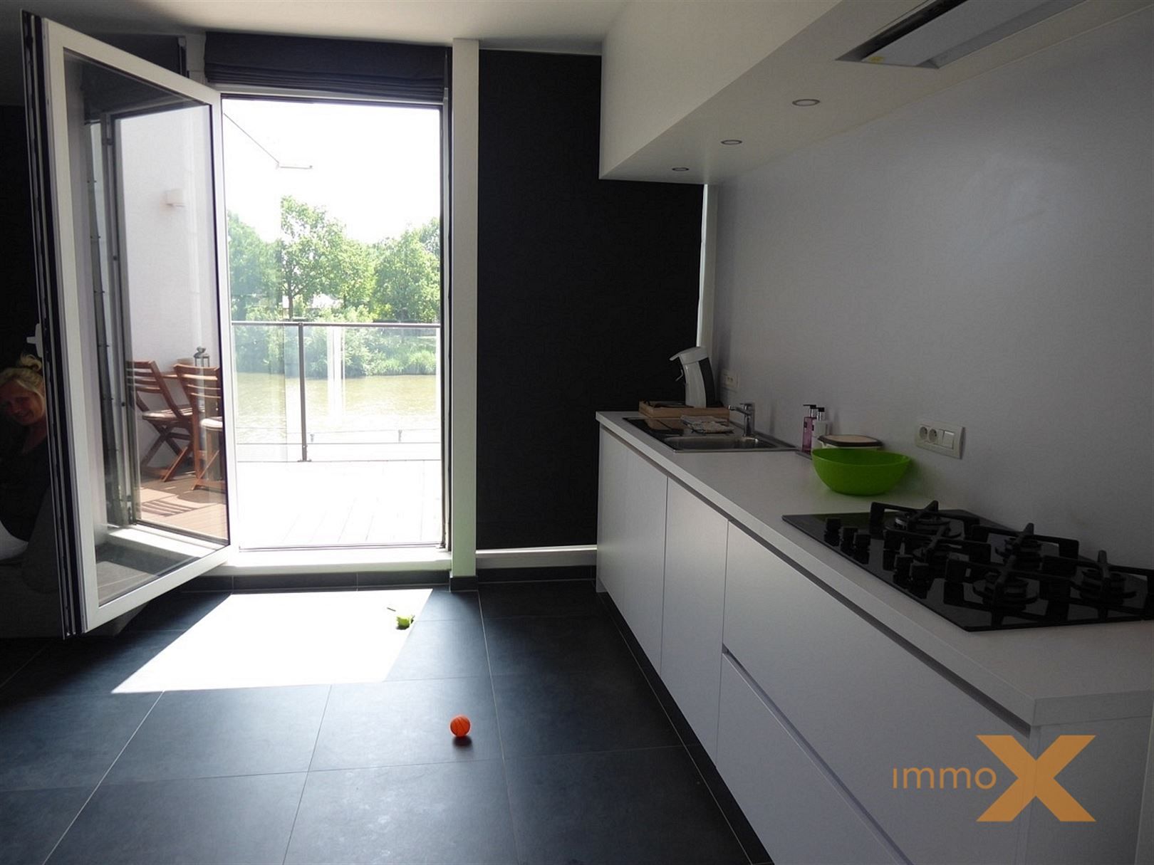 Lichtrijk appartement met prachtig waterzicht foto 28