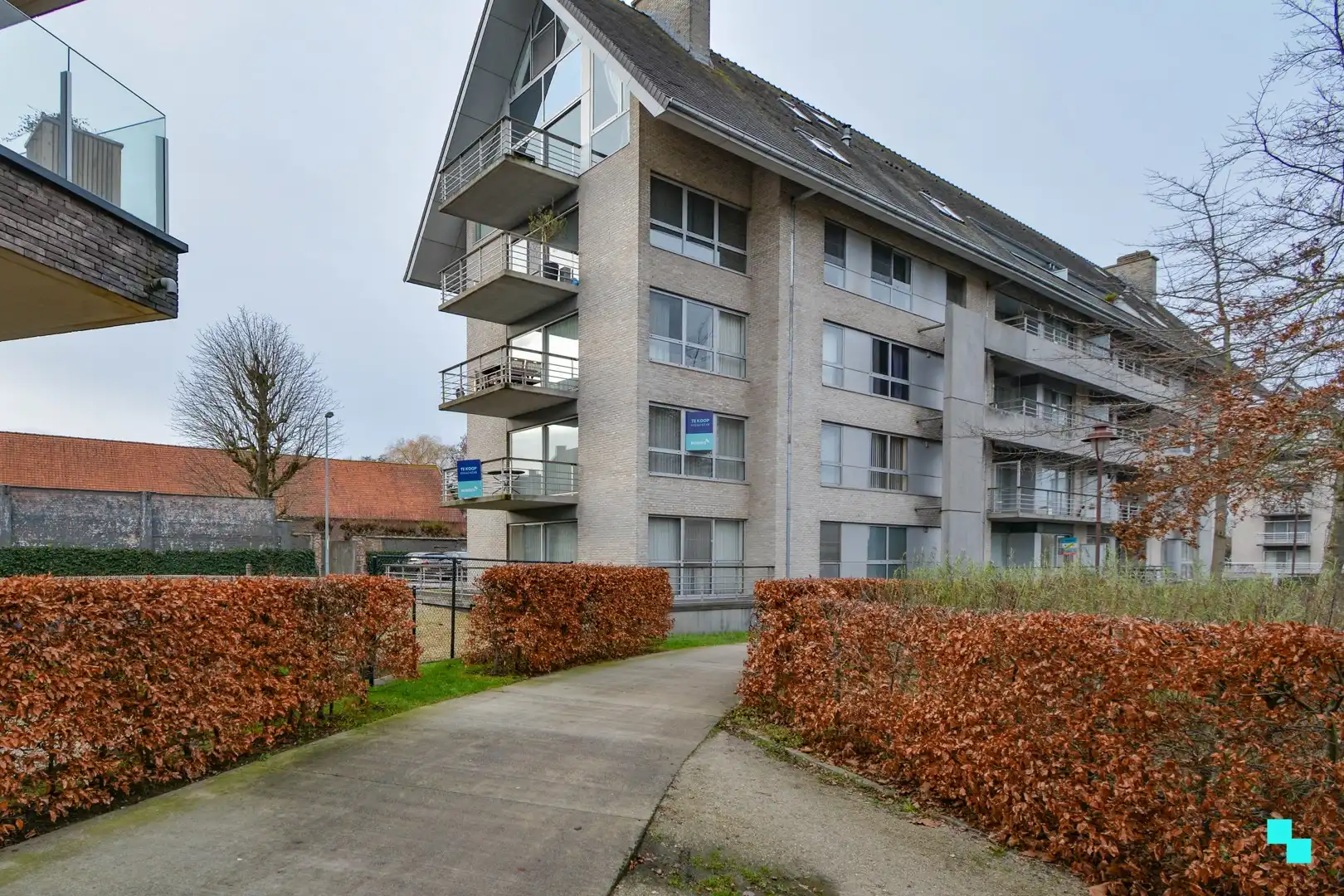 Hoofdfoto van de publicatie: 3-slaapkamer hoekappartement langs het water te Roeselare
