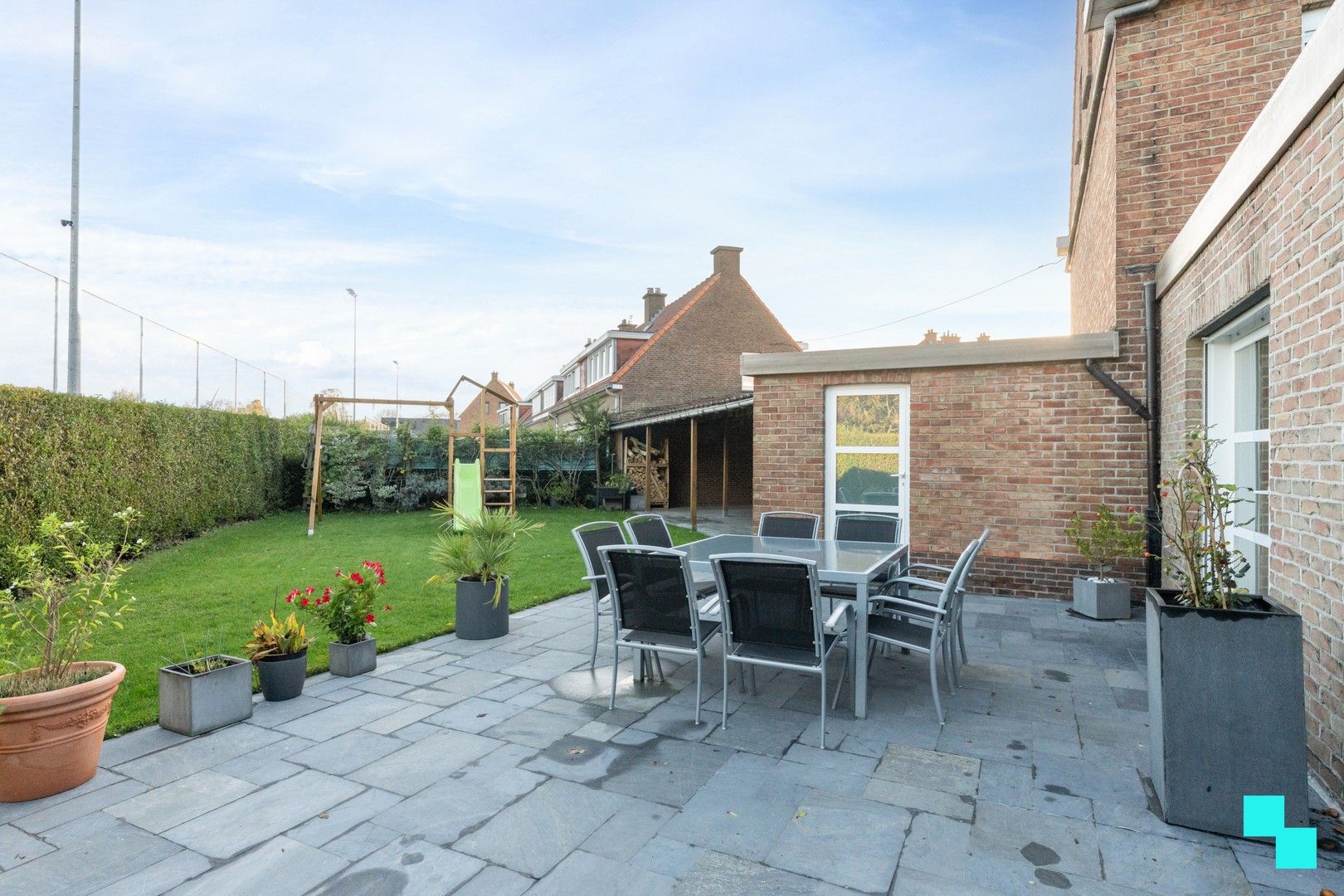 Instapklare HOB met dubbele garage nabij centrum Rumbeke foto 23