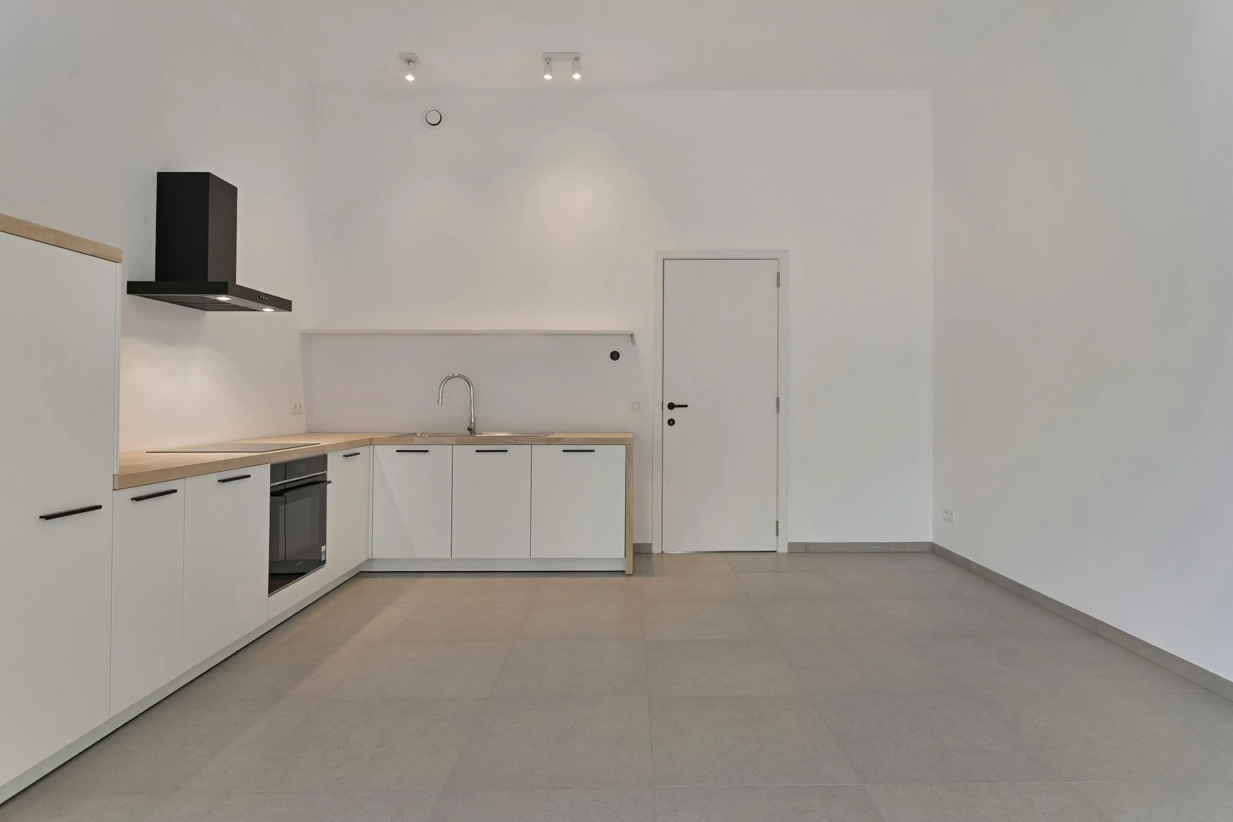 Nieuw appartement te koop in Vlamertinge met leuke tuin! foto 9