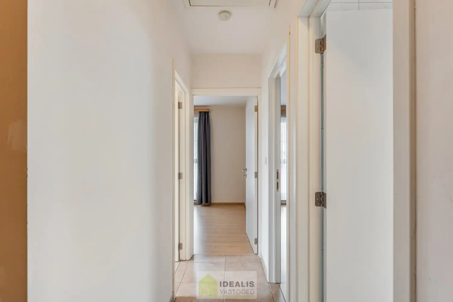 IDEALIS VASTGOED – INSTAPKLAAR DUPLEX APPARTEMENT GELEGEN OP UITERST CENTRALE LOCATIE TE HECHTEL-EKSEL foto 23