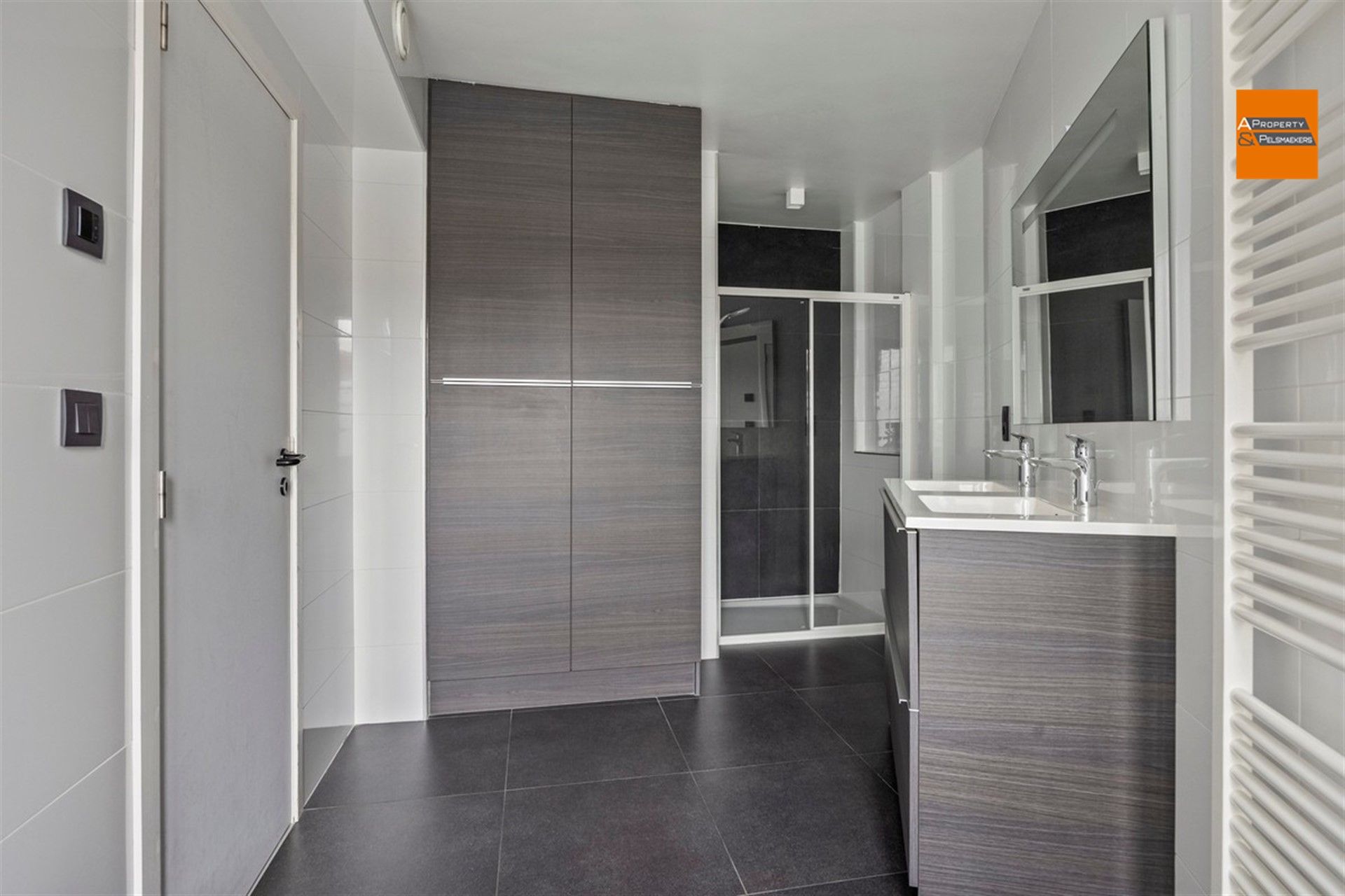 Gerenoveerde woning foto 21