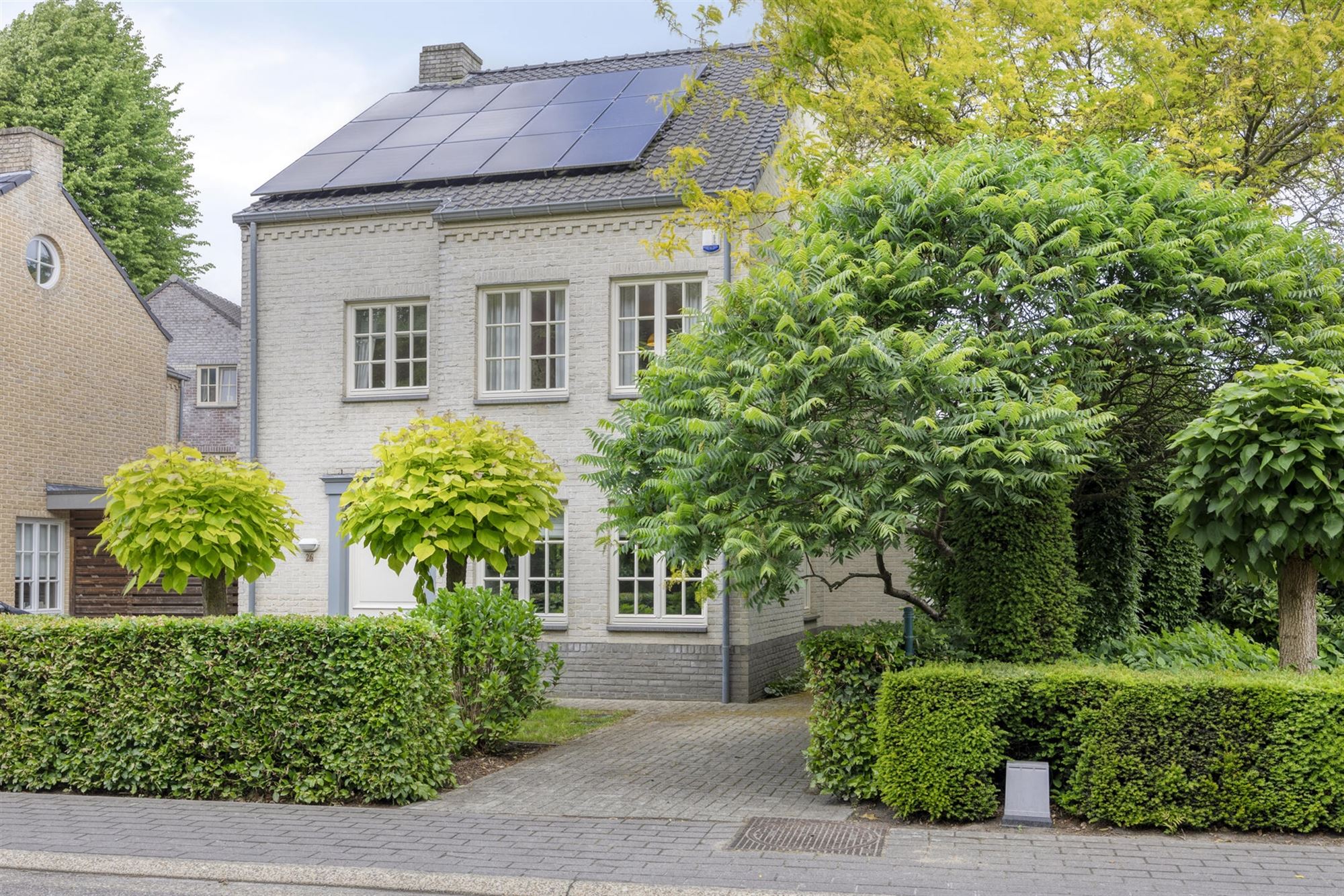 Ruime 5-Slaapkamerwoning in Achel - 246m² Woonplezier foto 3
