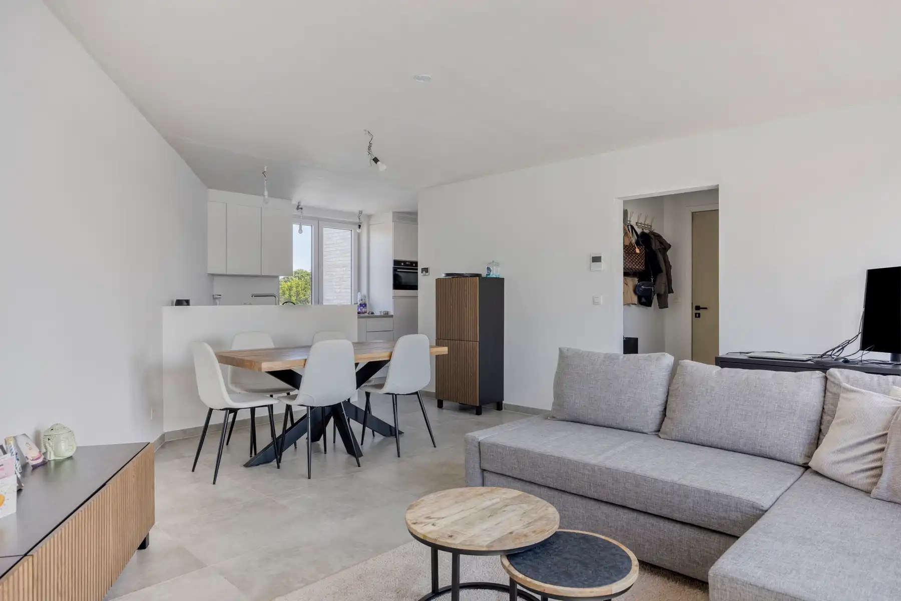 TE KOOP - recent appartement met 2 slaapkamers en EPC A foto 3