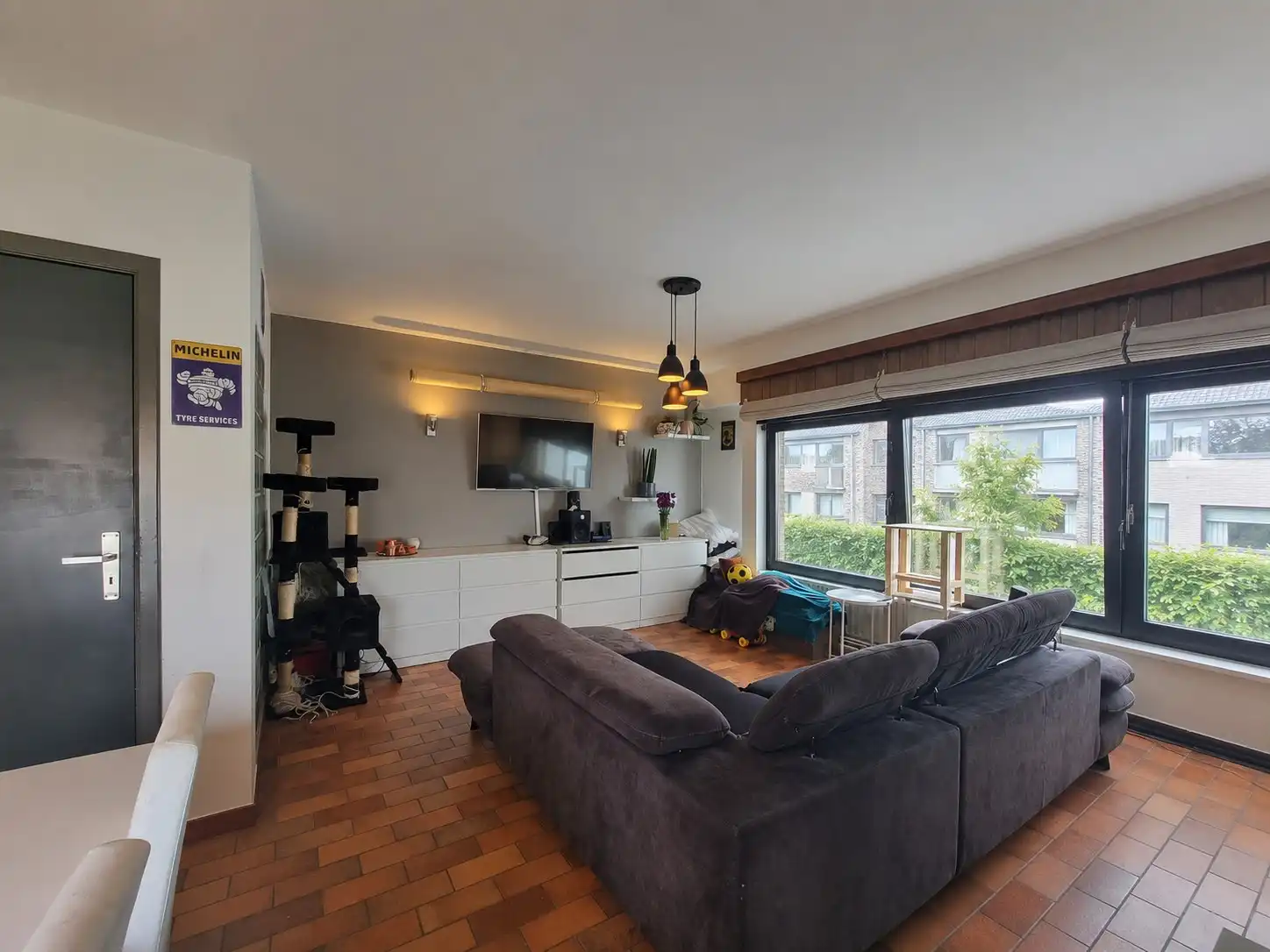 Gelijkvloers 2-slaapkamer app met tuin, staanplaats & garage foto 4