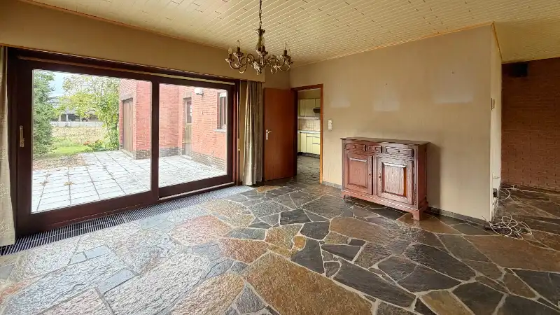 Woning van ±185m² op 4 are 60 ca in half-open-bebouwing foto 5