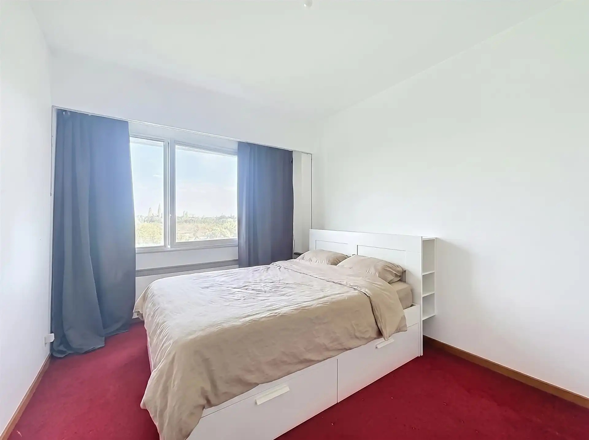 Instapklaar appartement met 2 slaapkamers en garage op toplocatie in Linkeroever! foto 8