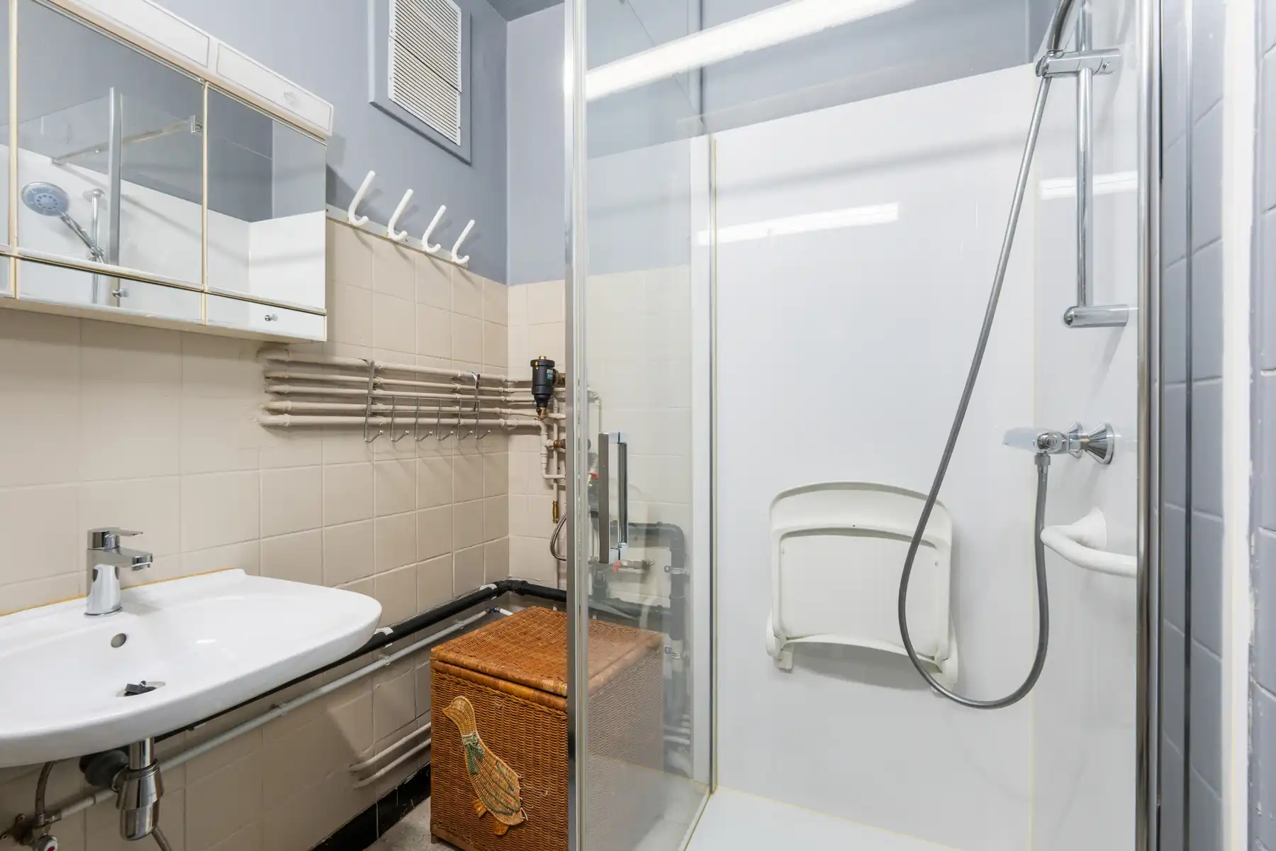 Ruim gelijkvloers 2-kamerappartement in centrum Koksijde-Bad foto 7