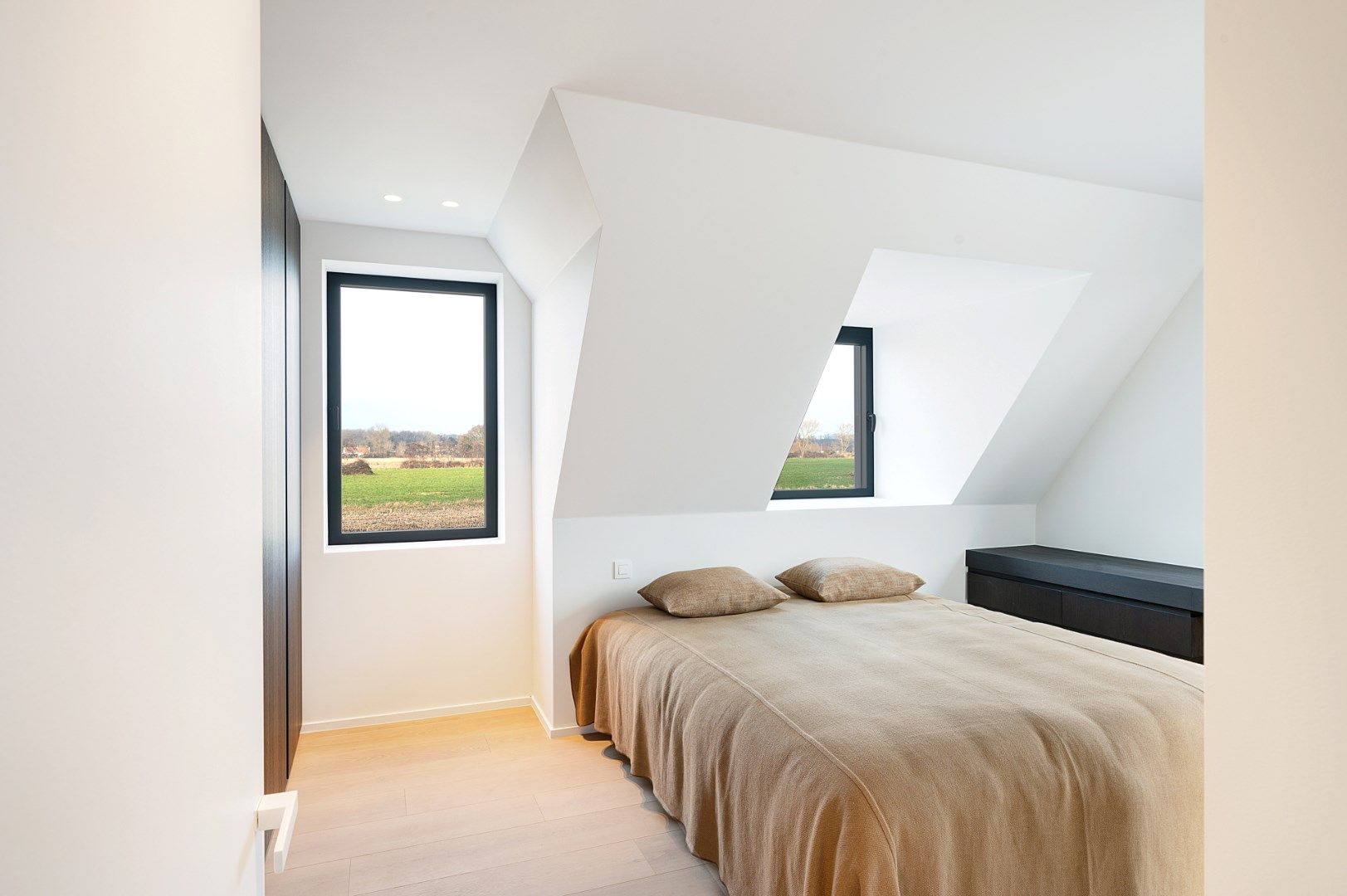 Nieuwbouwvilla met unieke zichten nabij de Oude Kalfsmolen foto 14