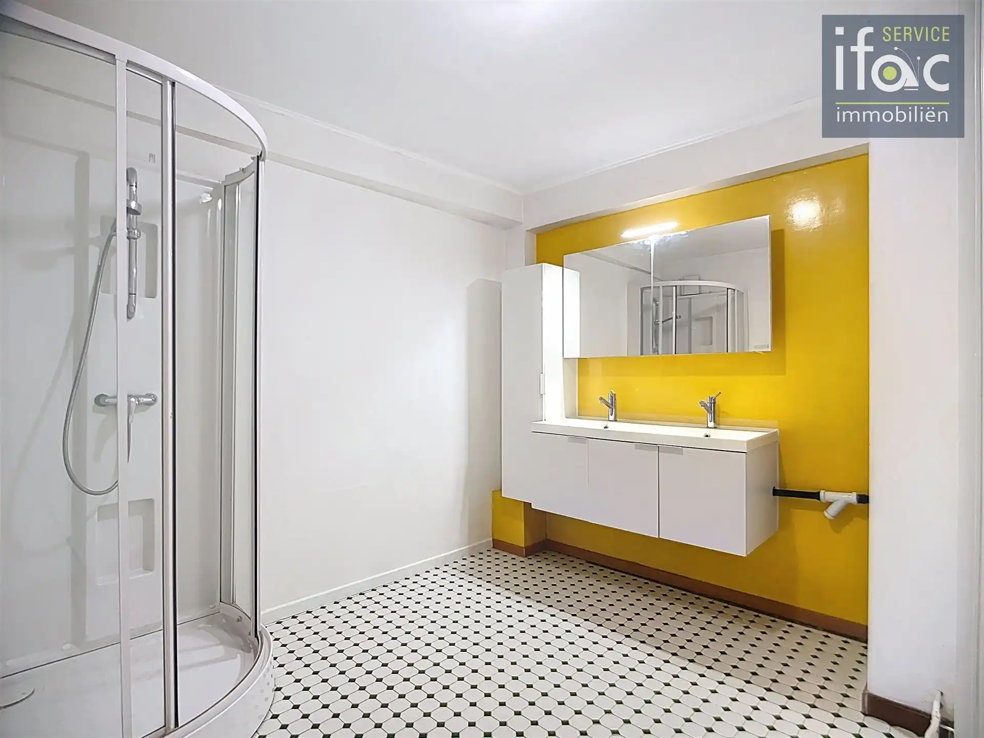 Appartement met twee slaapkamers en garagebox foto 12