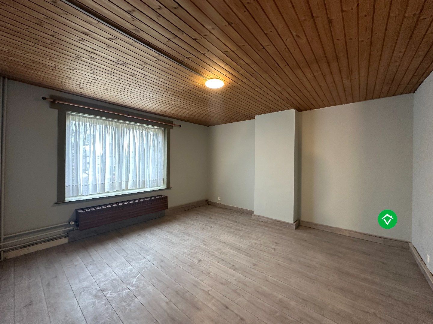 Gezellige en ruime gezinswoning te huur op toplocatie in Gistel, met 3 slaapkamers foto 13