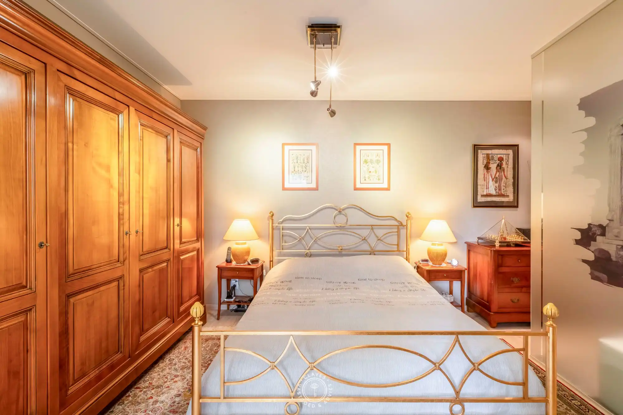 Opbrengsteigendom (ruime burgerwoning) bestaande uit 2 appartementen en garage foto 6