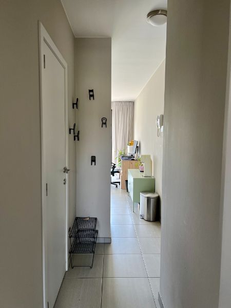 INSTAPKLAAR GEMEUBELD APPARTEMENT MET 1 SLAAPKAMER foto 7
