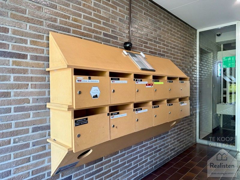 Oase in de vaart van Maastricht foto 5