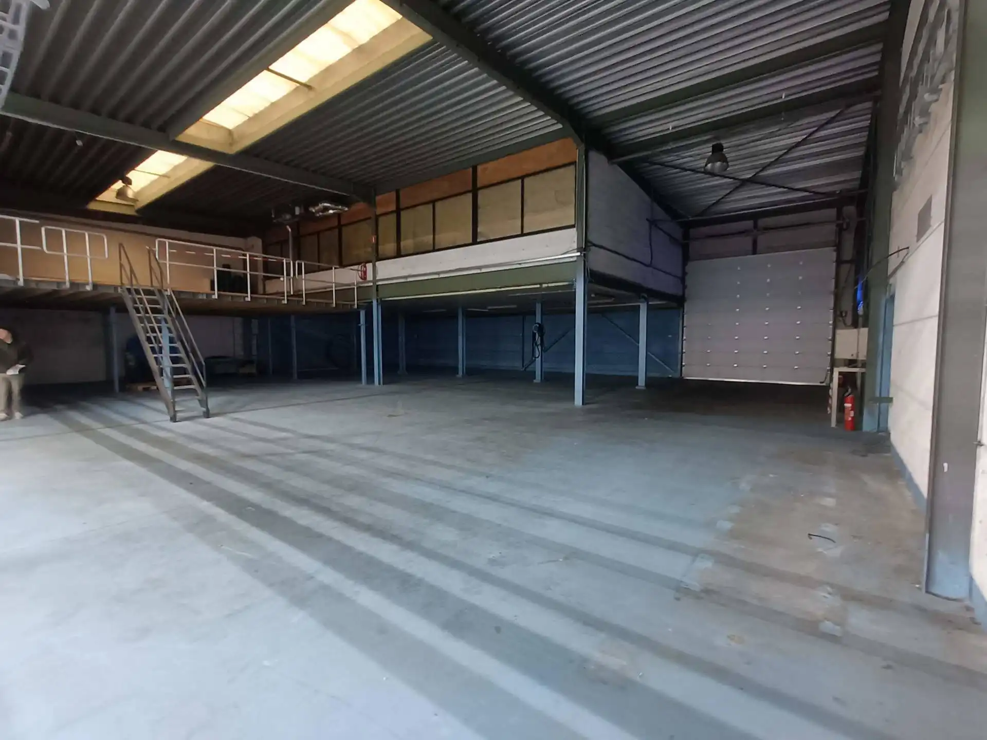 Functionele bedrijfssite te huur aan industriepark te Ranst foto 9