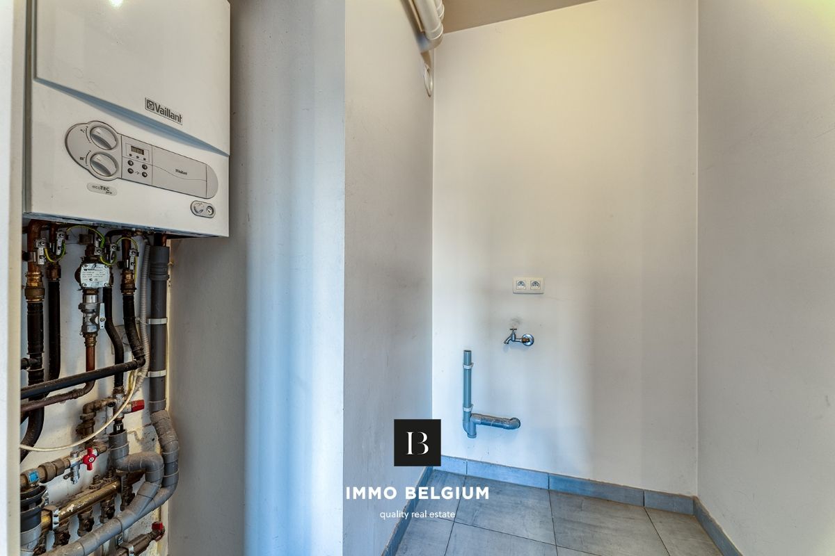 Ruim duplex appartement met 3 slaapkamers foto 4