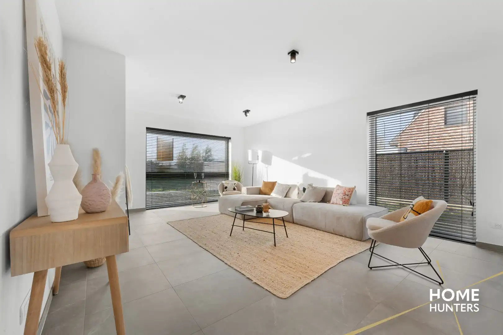 Luxueus afgewerkte halfopen nieuwbouwwoning met vergezichten foto 13