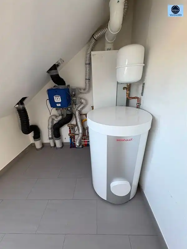 ENERGIEZUINIGE INSTAPKLARE WONING MET 2 SLAAPKAMERS, GARAGE EN TUIN foto 13