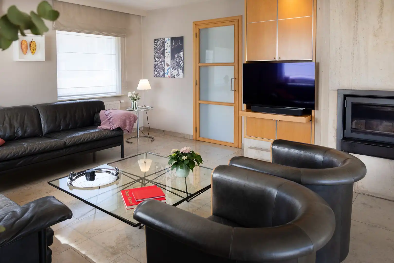 Magazijn van 130 m² met naastliggende villa. foto 9