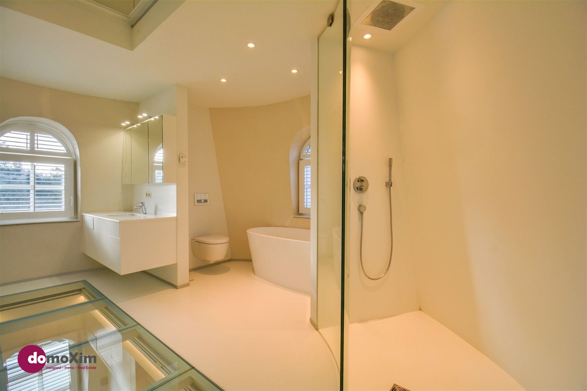 De Oude Korenmolen van Veltem, een unieke villa op een perceel van 47 are foto 13