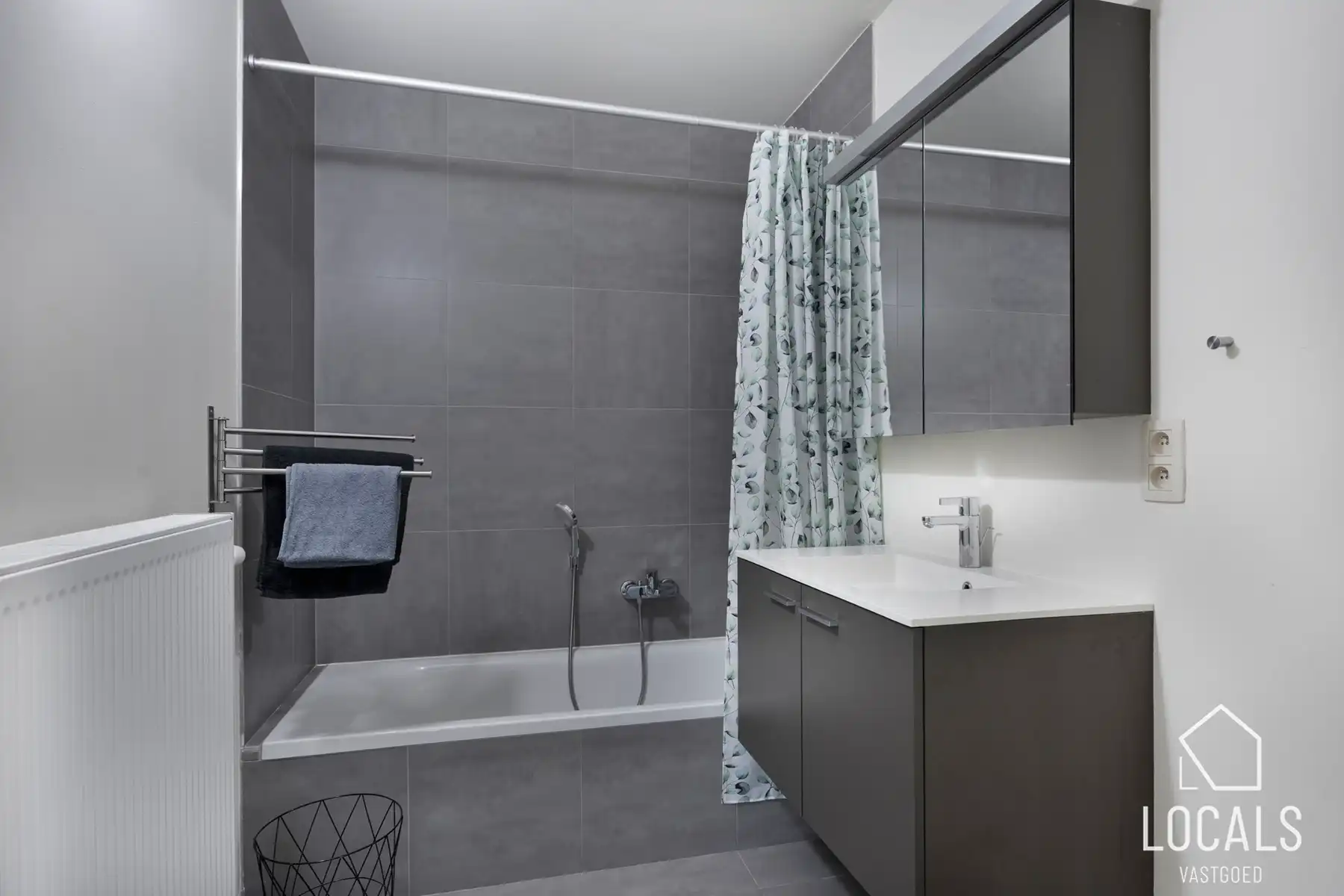 Bemeubeld 2-slaapkamer penthouse + staanplaats op -1, Ninove foto 15