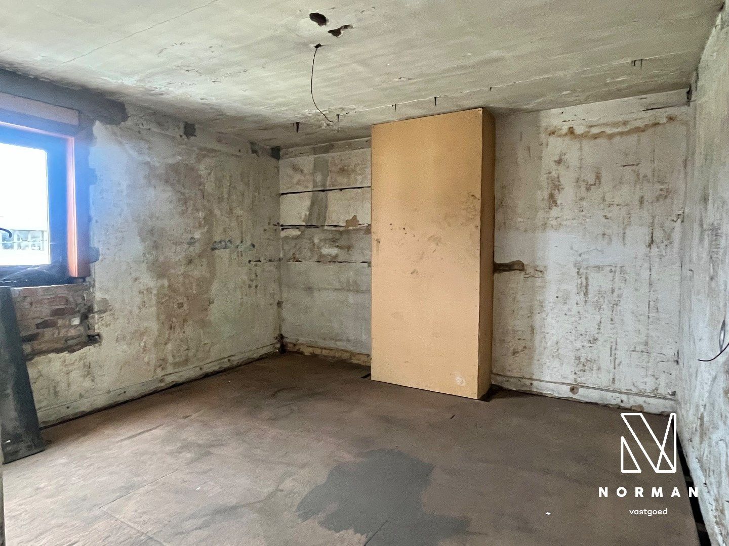 Te renoveren pand te koop in Harelbeke! foto 10