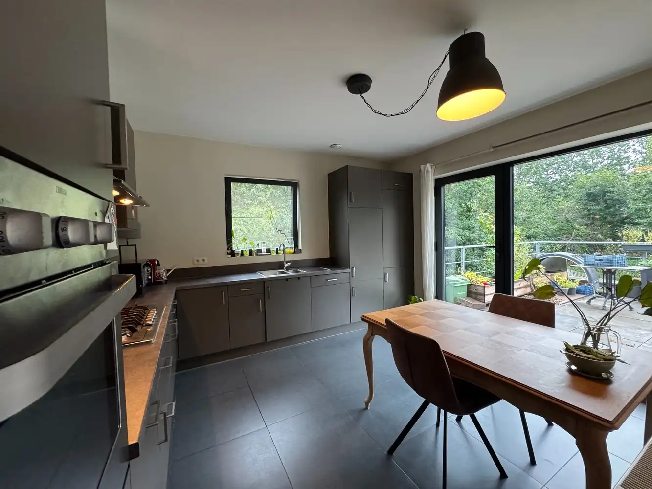 Verrassend ruim wonen met drie slaapkamers, hobbyruimte, garage én een heerlijk terras foto 7
