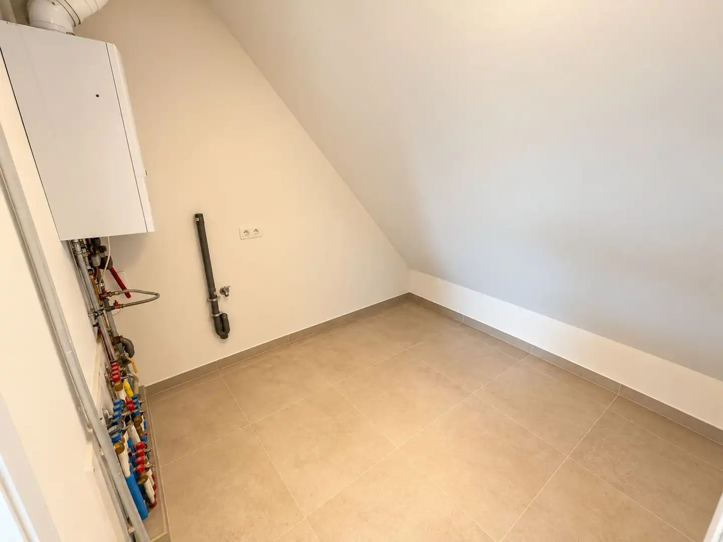 PENTHOUSE+TERRAS +/- 30 m² foto 11