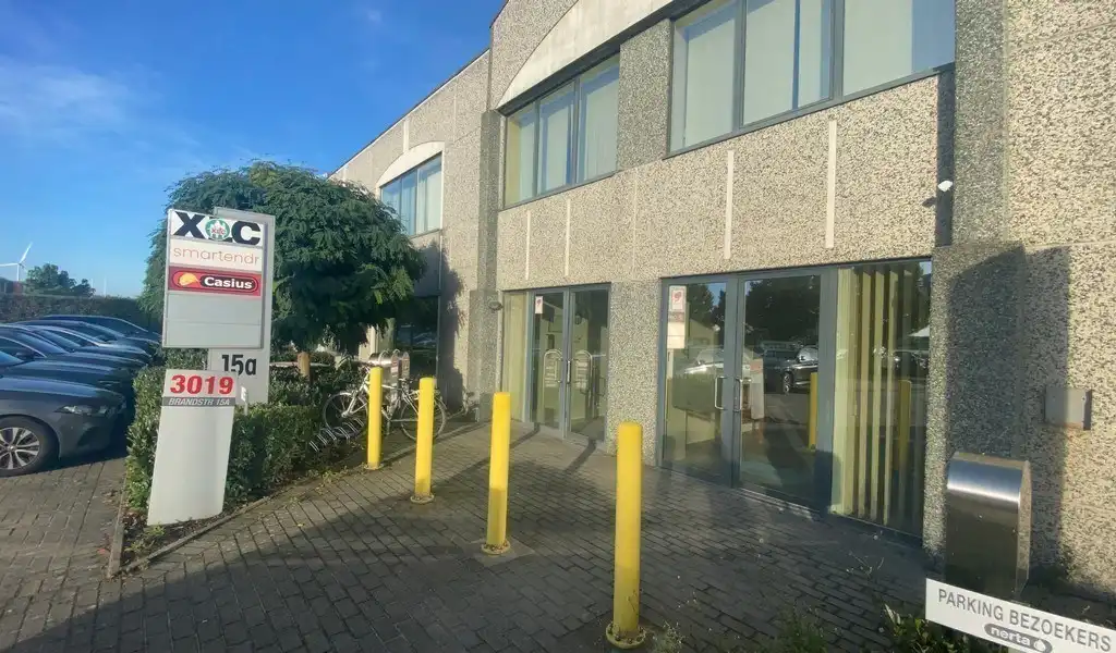 Instapklaar kantoor te huur in Brandstraat in Lokeren foto 14