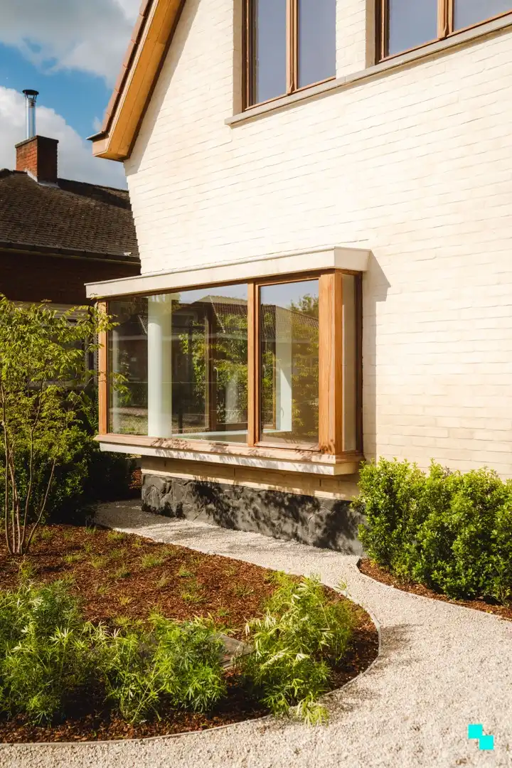 Totaal gerenoveerde woning met vier kamers in het hart van Merelbeke foto 40