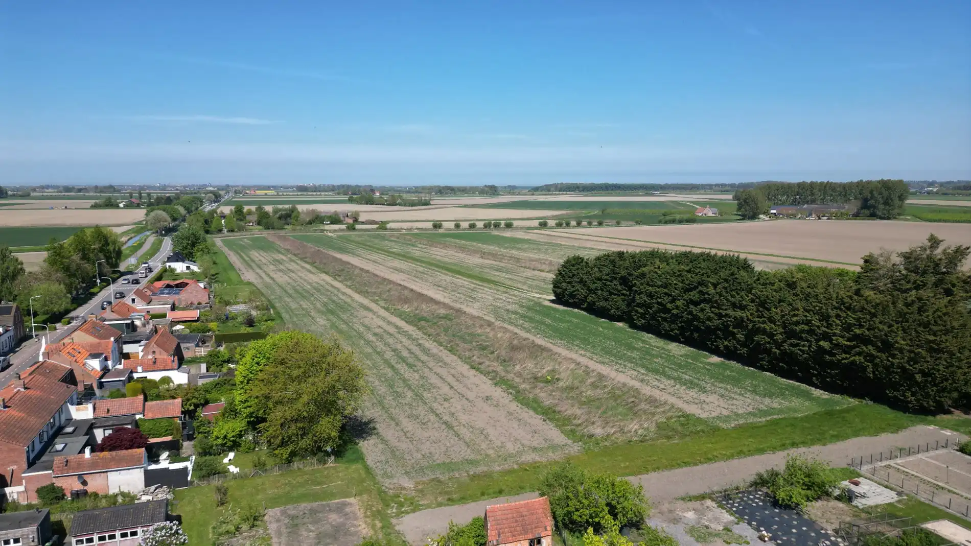 Sfeervolle en luxe tussenwoning in Zuidzande met vrij zicht over de velden foto 42