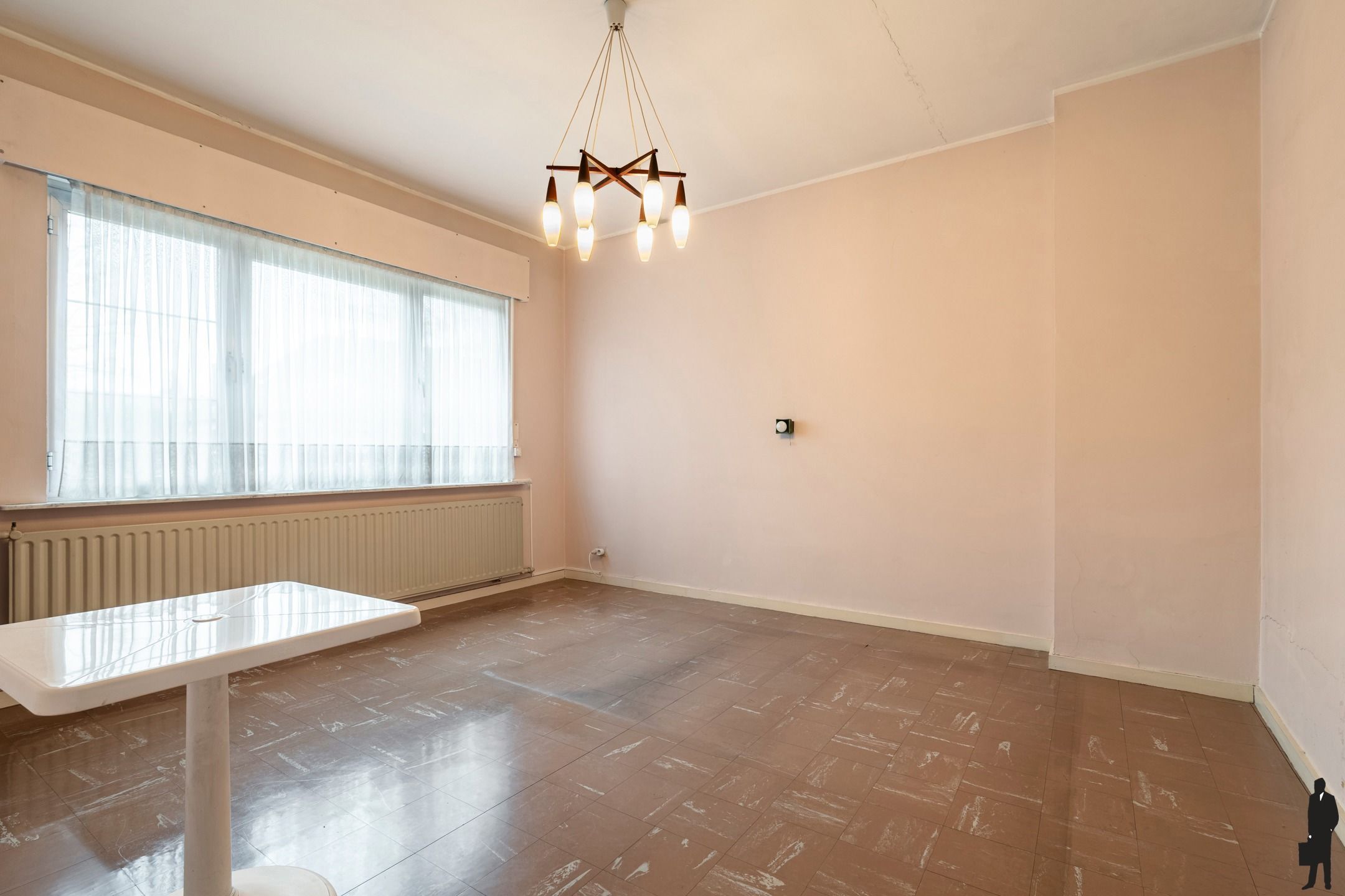 Te renoveren woning in de gegeerde Molenveldwijk te Edegem foto 17