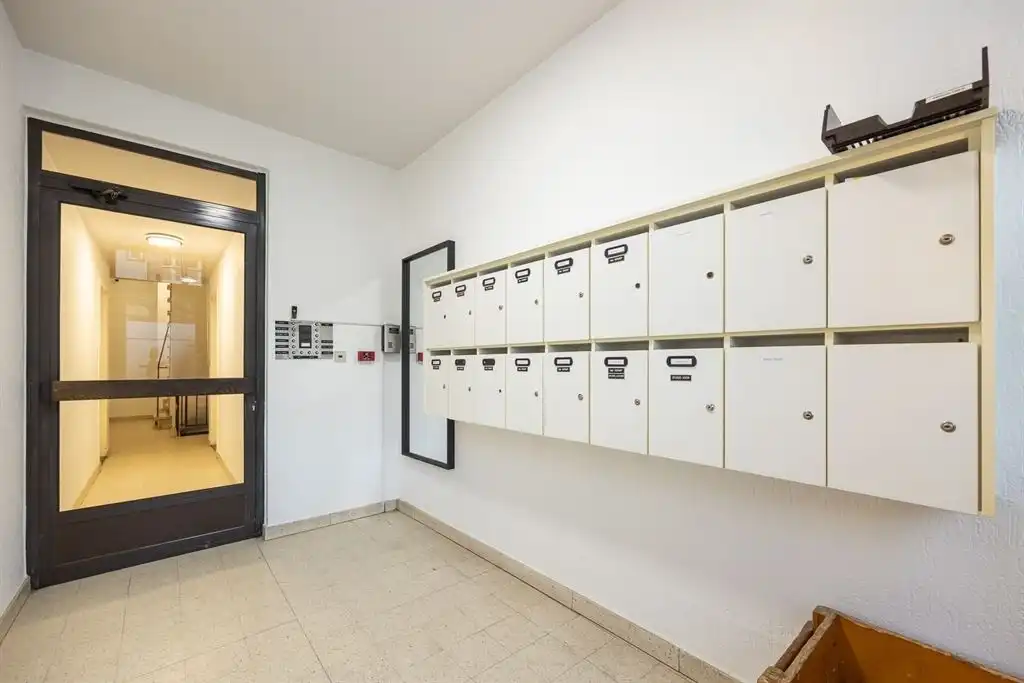 Instapklaar appartement in elegant gebouw foto 20